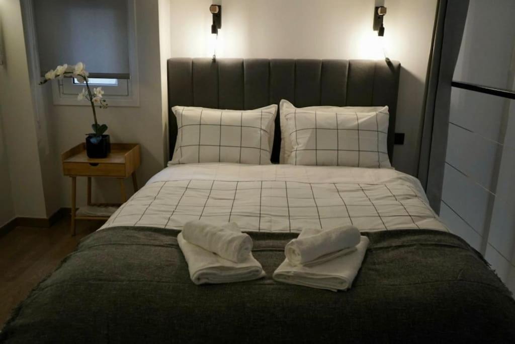 Cosy Loft Apartment พาทรา ภายนอก รูปภาพ