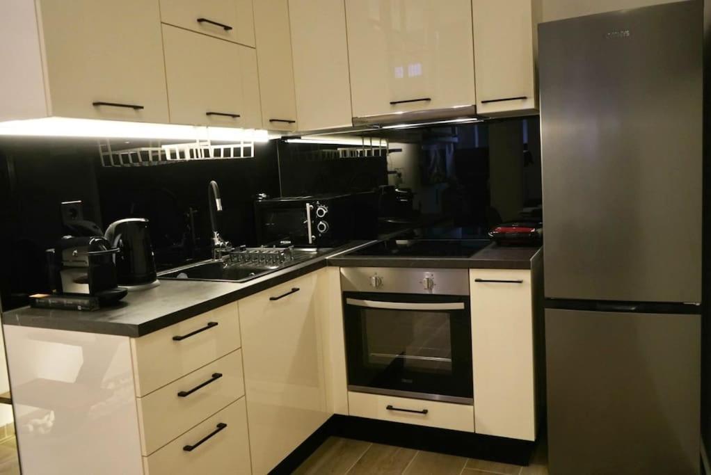 Cosy Loft Apartment พาทรา ภายนอก รูปภาพ