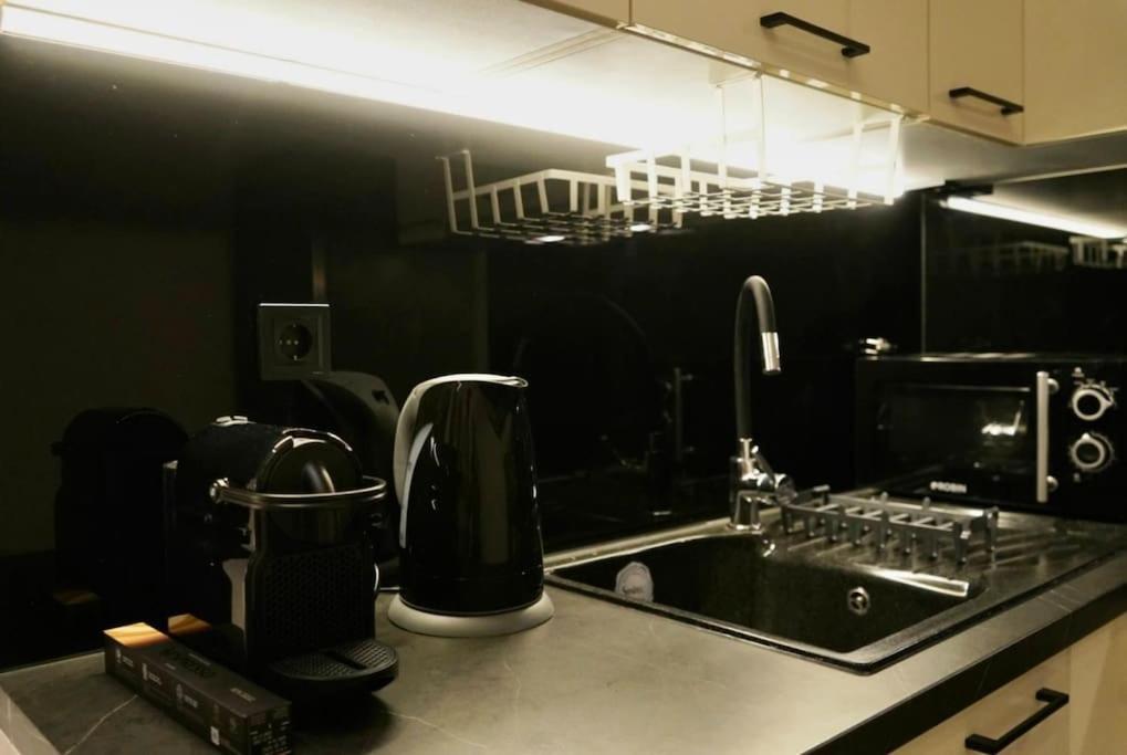 Cosy Loft Apartment พาทรา ภายนอก รูปภาพ